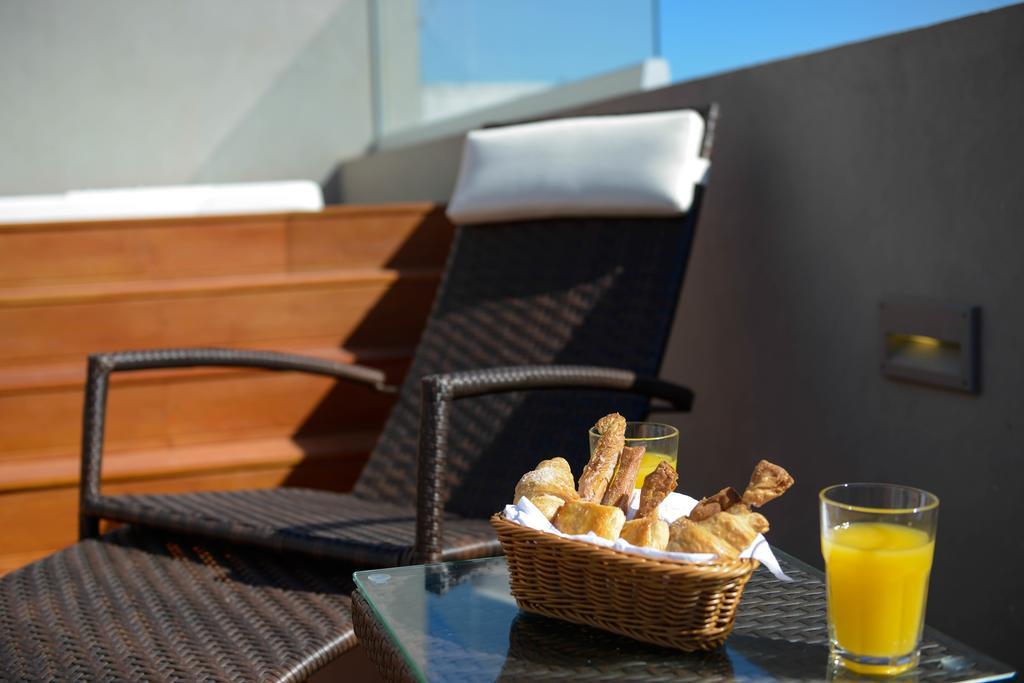 Merit Montevideo Apart & Suites Exterior photo